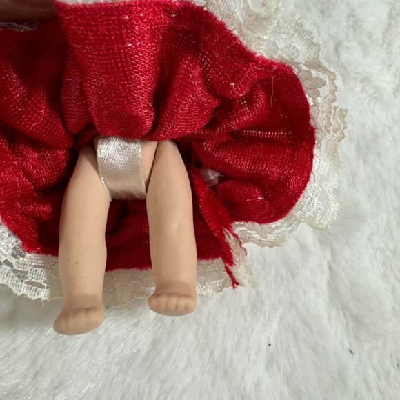 Set Of 8 Vintage Dillards Trimmings Victorian Porcelain Doll Ornaments Red - Picture 10 of 10